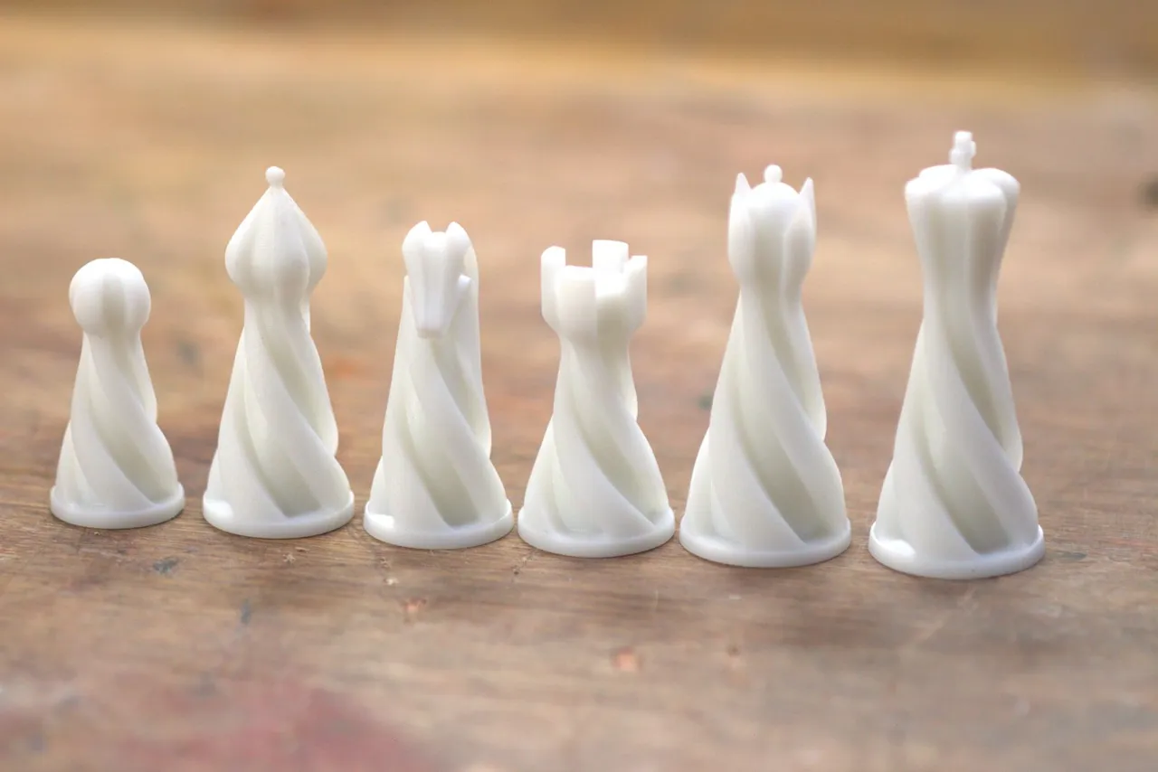 Jeu d'échecs spiralé